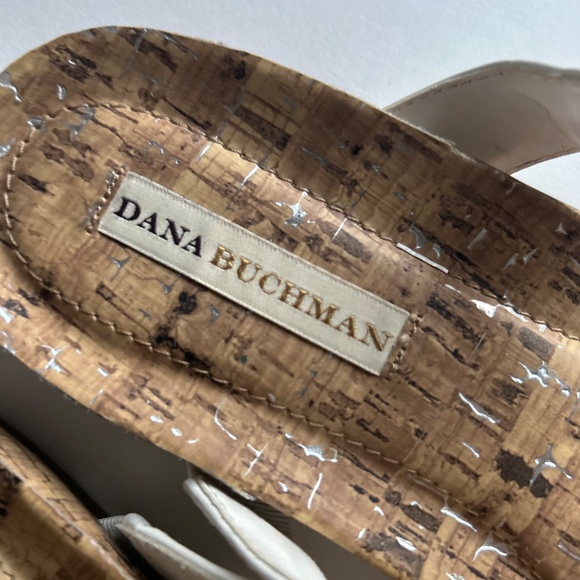 Dana Buchman White Leather Cork Rubber Outsole Flip Flops size 7.5 - Picture 8 of 14
